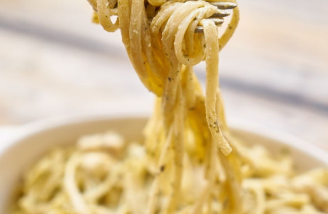 רוטב חמאת מרווה-פרמז'ן