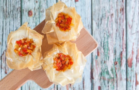 סלסלאות פילו במילוי פלפלים